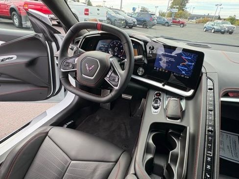 Used 2023 Chevrolet Corvette Stingray Premium Cpe image 57