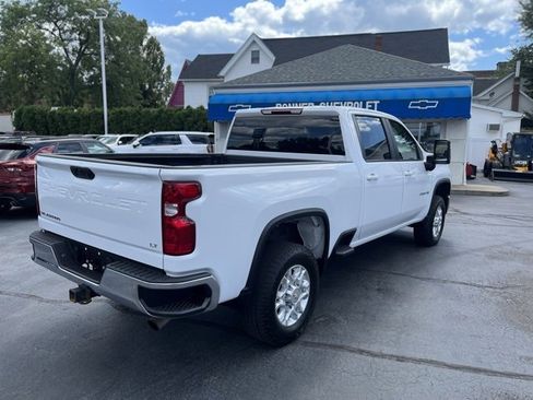 Used 2024 Chevrolet Silverado 2500 LT w/ Convenience Package image 3