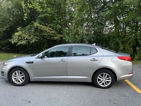 Used 2012 Kia Optima LX w/ Convenience Pkg image 5