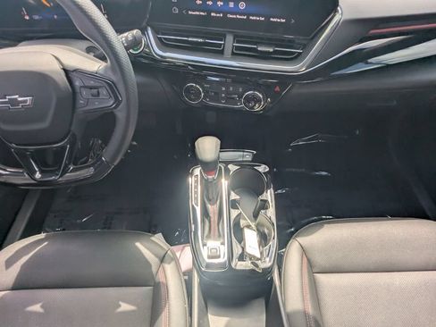 Used 2025 Chevrolet Trax RS w/ Driver Confidence Package FWD image 6