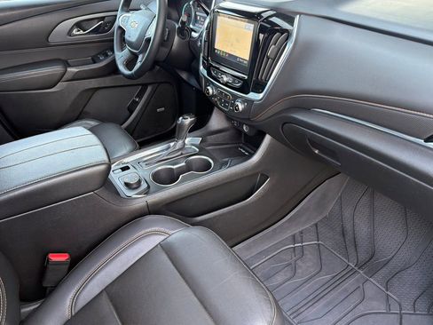 Used 2020 Chevrolet Traverse Premier w/ Redline Edition image 16
