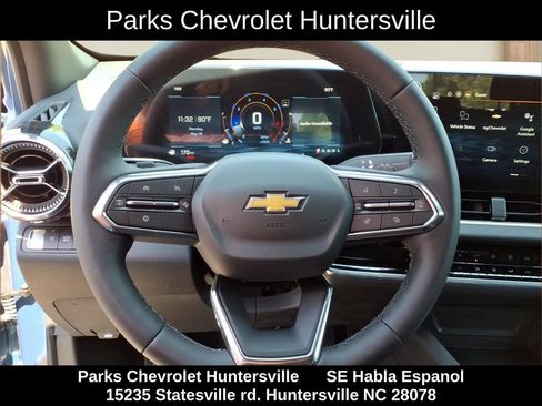 New 2026 Chevrolet Equinox LT FWD image 3
