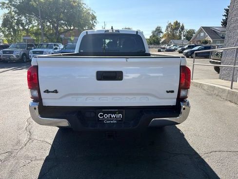 Used 2023 Toyota Tacoma SR5 AWD/4WD image 6