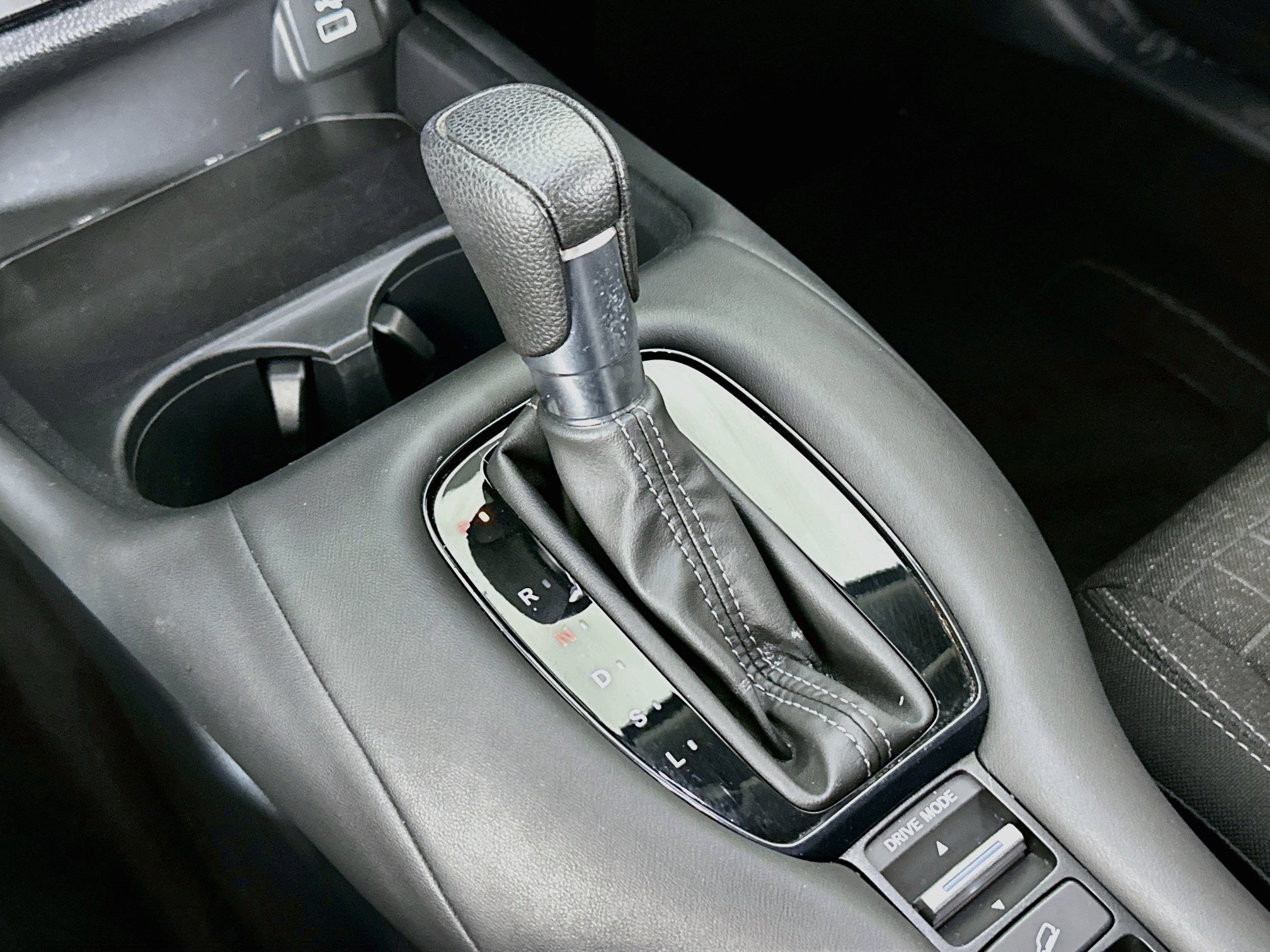 Used 2024 Honda HR-V LX image 23