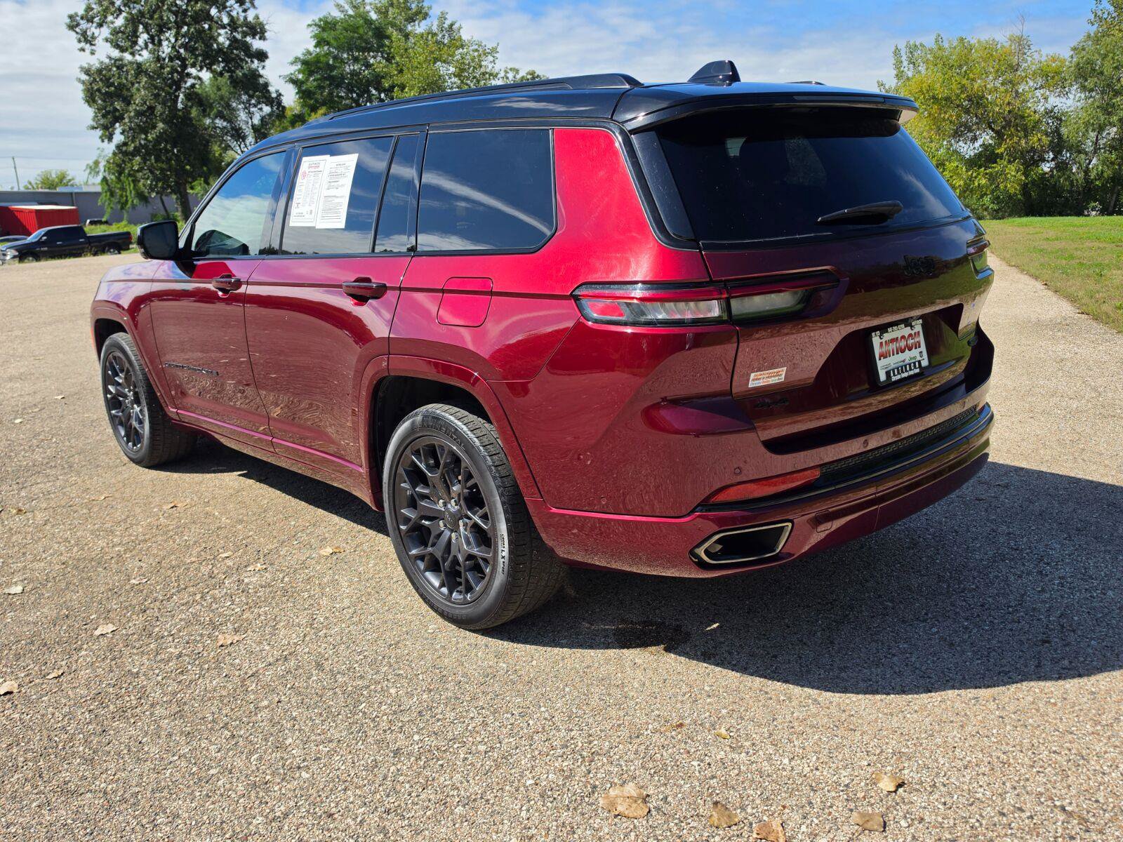 Used 2025 Jeep Grand Cherokee L Summit AWD/4WD image 20