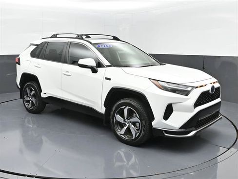 Used 2024 Toyota RAV4 SE w/ Weather & Moonroof Package AWD/4WD image 2