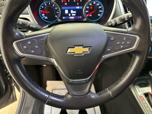 Used 2019 Chevrolet Equinox LT w/ Sun & Navigation Package image 13