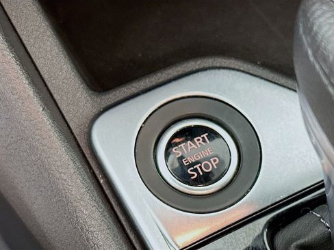 Certified 2025 Nissan Sentra SV FWD image 21