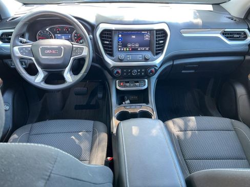 Certified 2023 GMC Acadia SLE w/ Driver Convenience Package FWD image 17