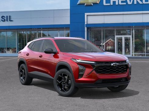 New 2026 Chevrolet Trax LT w/ Driver Confidence Package FWD image 7