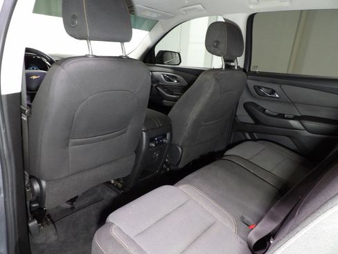 Used 2020 Chevrolet Traverse LS FWD image 12