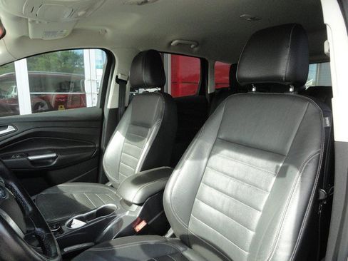Used 2014 Ford Escape Titanium FWD image 9