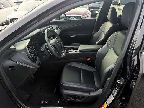 Used 2024 Lexus RX 350 FWD w/ Technology Package image 8