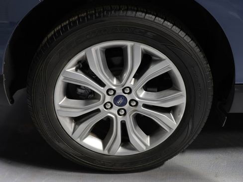 Used 2019 Ford Edge Titanium w/ Cargo Accessory Package AWD/4WD image 36