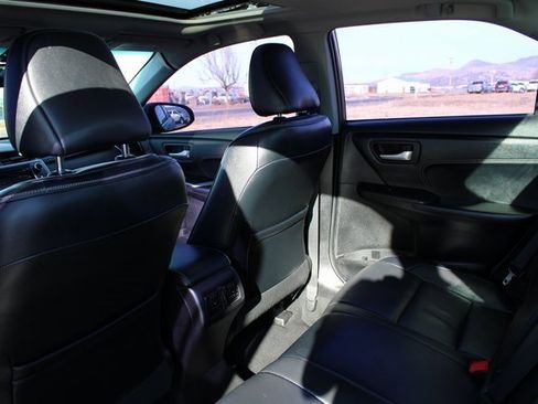 Used 2016 Toyota Camry XLE image 18