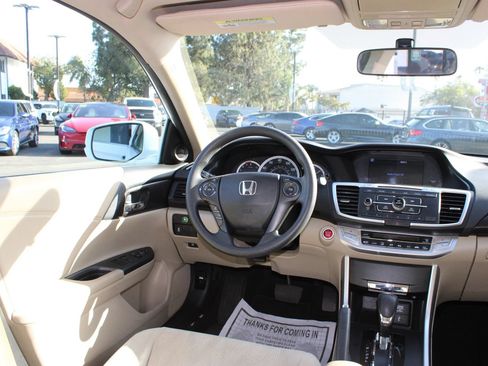 Used 2014 Honda Accord EX image 29