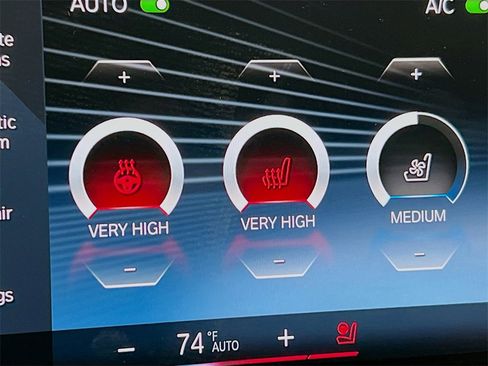 Used 2023 BMW X7 xDrive40i w/ Premium Package image 21