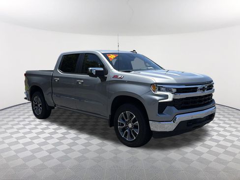 Used 2026 Chevrolet Silverado 1500 LT AWD/4WD image 3