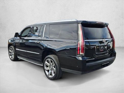 Used 2020 Cadillac Escalade ESV Luxury image 8
