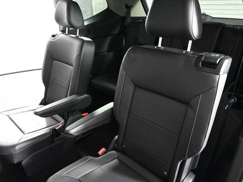 Certified 2023 Volkswagen Atlas SE w/ Panoramic Sunroof Package FWD image 15