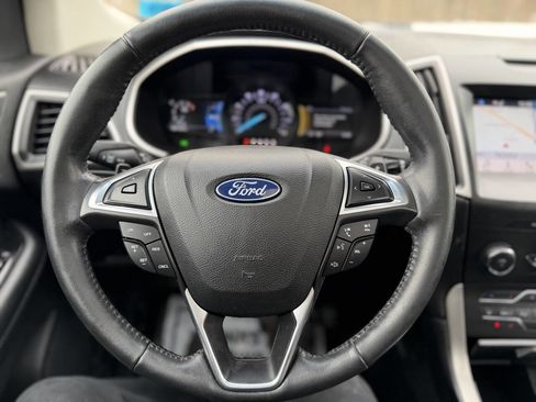 Used 2019 Ford Edge SEL image 14