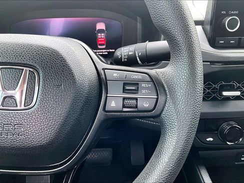 Used 2023 Honda Accord EX image 18