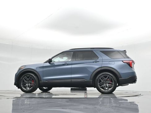 Used 2025 Ford Explorer ST w/ Sun And Sound Package AWD/4WD image 55