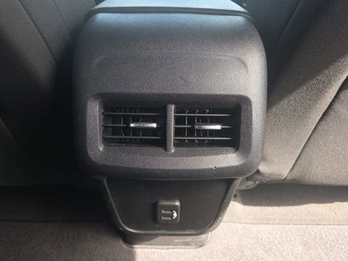 Used 2019 Chevrolet Equinox LT AWD/4WD image 27