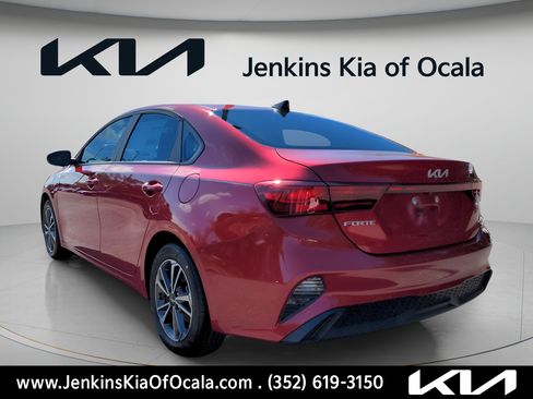 Certified 2024 Kia Forte LXS FWD image 6