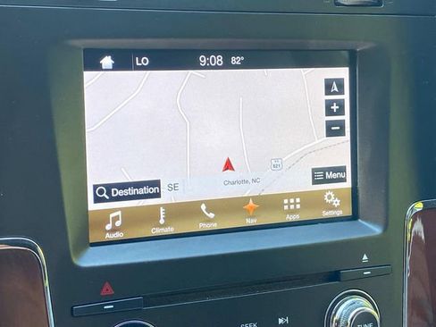 Used 2016 Lincoln Navigator Select RWD image 24