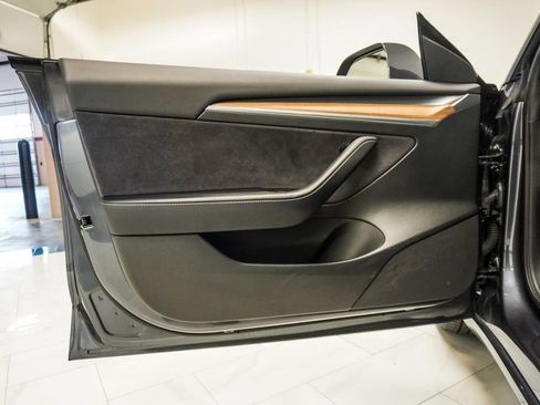 Used 2023 Tesla Model 3 Standard Range RWD image 18