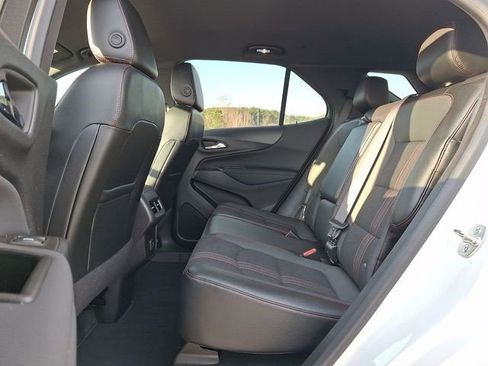 Certified 2024 Chevrolet Equinox RS image 9