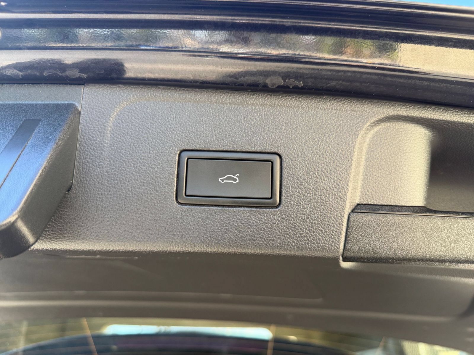 Used 2026 Volkswagen Atlas SE FWD image 22