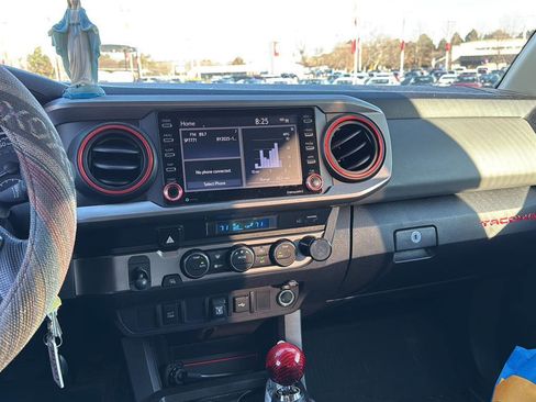 Used 2021 Toyota Tacoma SR5 image 10