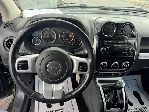 Used 2016 Jeep Compass Latitude image 7