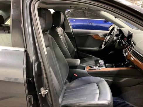 Used 2023 Audi A4 2.0T Premium w/ Convenience Package image 7