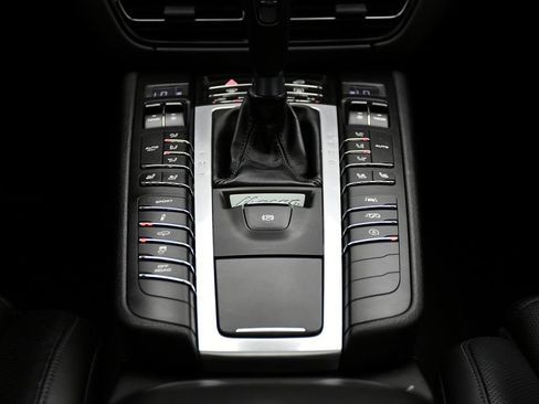 Used 2021 Porsche Macan GTS AWD/4WD image 31