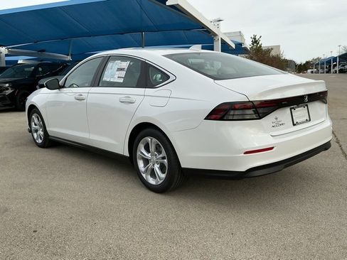 New 2025 Honda Accord LX image 4