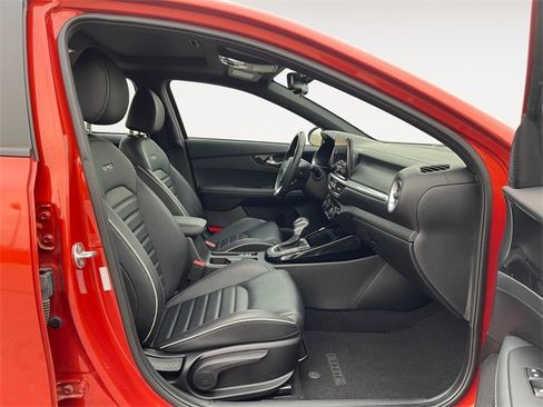 Used 2023 Kia Forte GT-Line w/ GT-Line Premium Package image 15