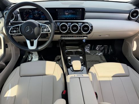 Used 2020 Mercedes-Benz A 220 4MATIC image 14