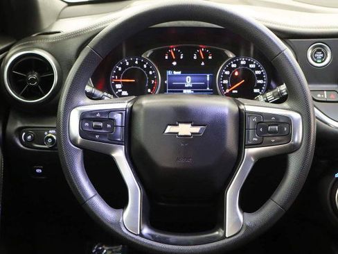 Used 2021 Chevrolet Blazer LT FWD image 1