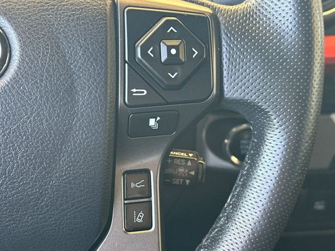 Certified 2018 Toyota Tacoma TRD Sport w/ Technology Package image 28