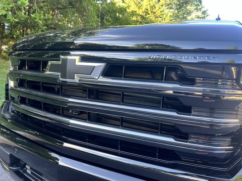 Used 2024 Chevrolet Silverado 1500 High Country w/ Midnight Edition AWD/4WD image 76