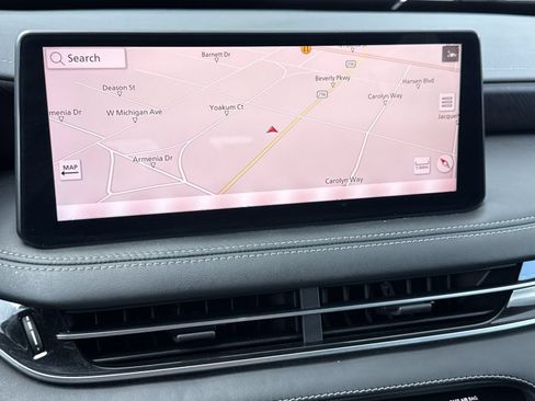 Used 2022 INFINITI QX60 Sensory w/ Vision Package FWD image 26