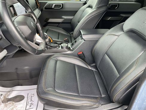 Used 2023 Ford Bronco Badlands image 13