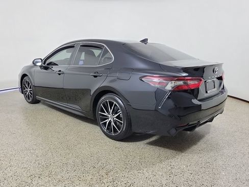 Used 2023 Toyota Camry SE FWD image 7