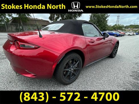 Used 2019 MAZDA MX-5 Miata Sport RWD image 4