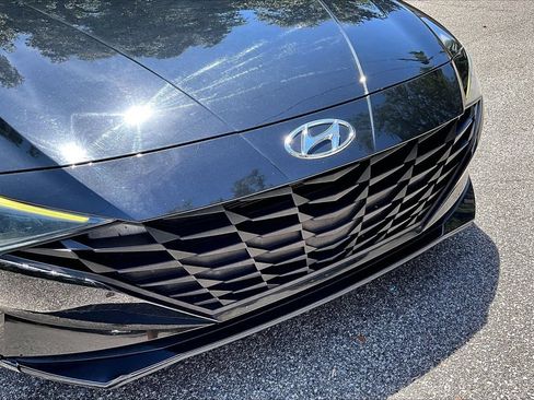 Used 2022 Hyundai Elantra SEL FWD image 32