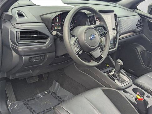 Used 2025 Subaru Forester Touring image 9