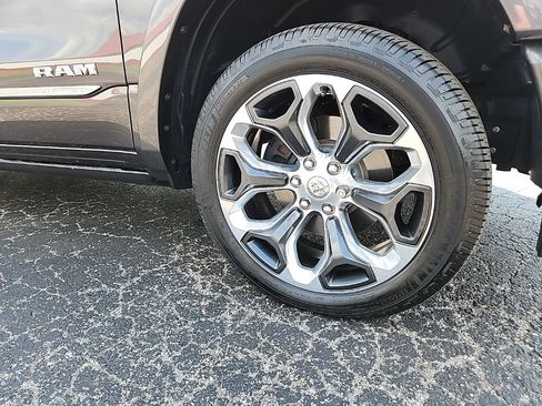 Used 2020 RAM 1500 Limited AWD/4WD image 3